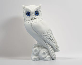 Estatua de búho con ojos azules El simbolismo de la diosa Atenea Alabastro 6,70 pulgadas