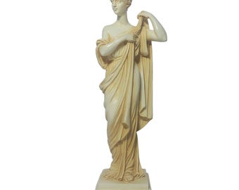 古代ギリシャ女性像 彫刻 陶器かどうか未鑑定です約 60cm x 40cm 古代ギリシャ女性像 彫刻 陶器かどうか未鑑定です約 60cm x 40cm 古代