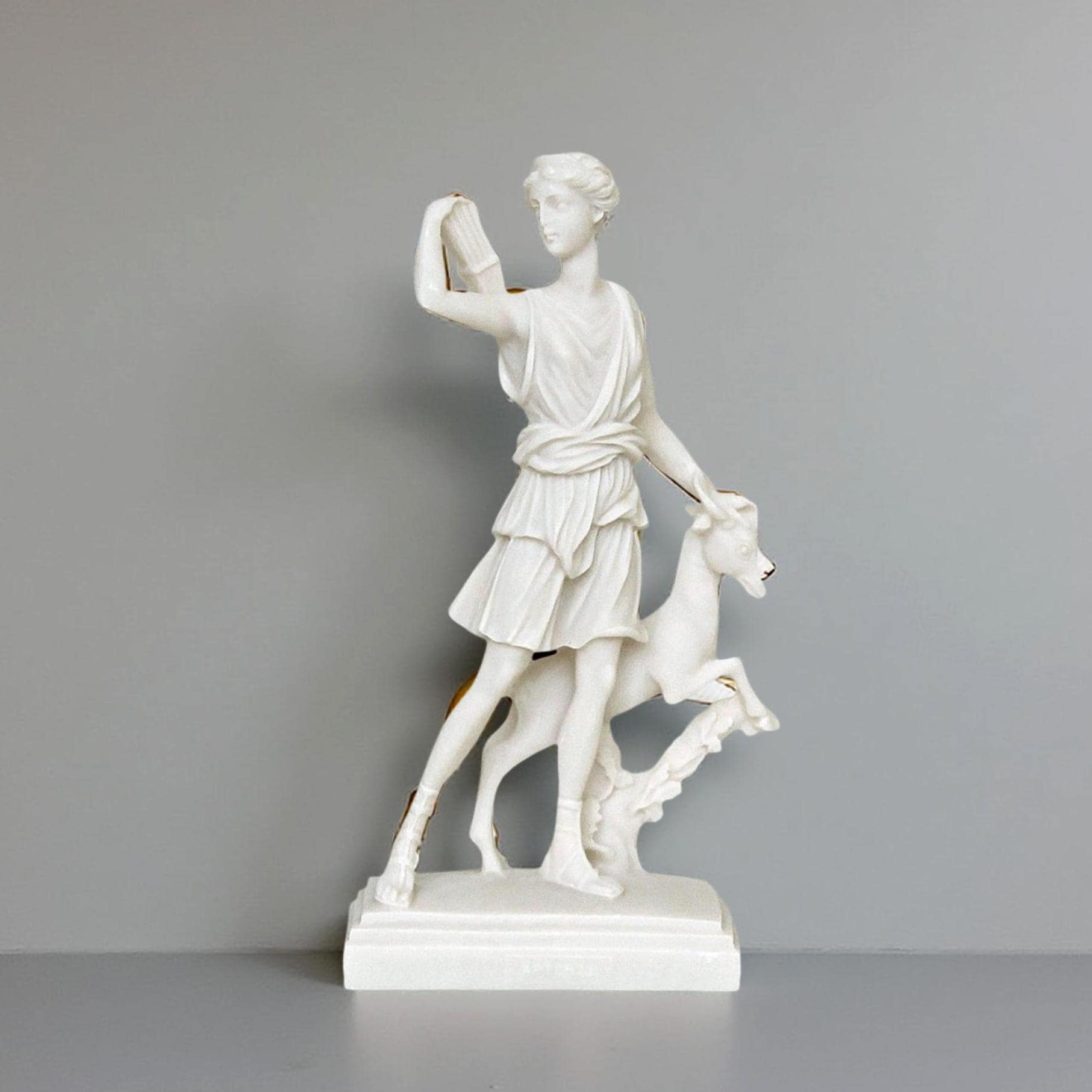 Diana sculpture - Etsy 日本