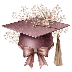 Può includere: Un cappello di laurea nei toni del malva e dell'oro, ornato da un fiocco e un nappa abbinati. Delicati accenti floreali in rosa tenue e bianco circondano il cappello, creando un design celebrativo ed elegante.