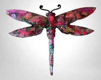 Regalo único / Decoración de pared de libélula de resina colorida / Adorno de pared de libélula brillante / Regalo para amantes de la naturaleza