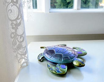 Figura de tortuga de resina / Decoración hecha a mano con cambio de color / Regalo para amantes de las tortugas
