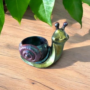 Resin Snail Planter | Trinket Bowl |  Great Gift | Valentines Day | Birthday | Housewarming |  Snail Lover | Unique and Affordable