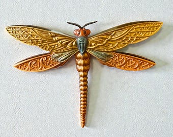 Regalo único / Decoración de pared de libélula de resina colorida / Adorno de pared de libélula brillante / Regalo para amantes de la naturaleza