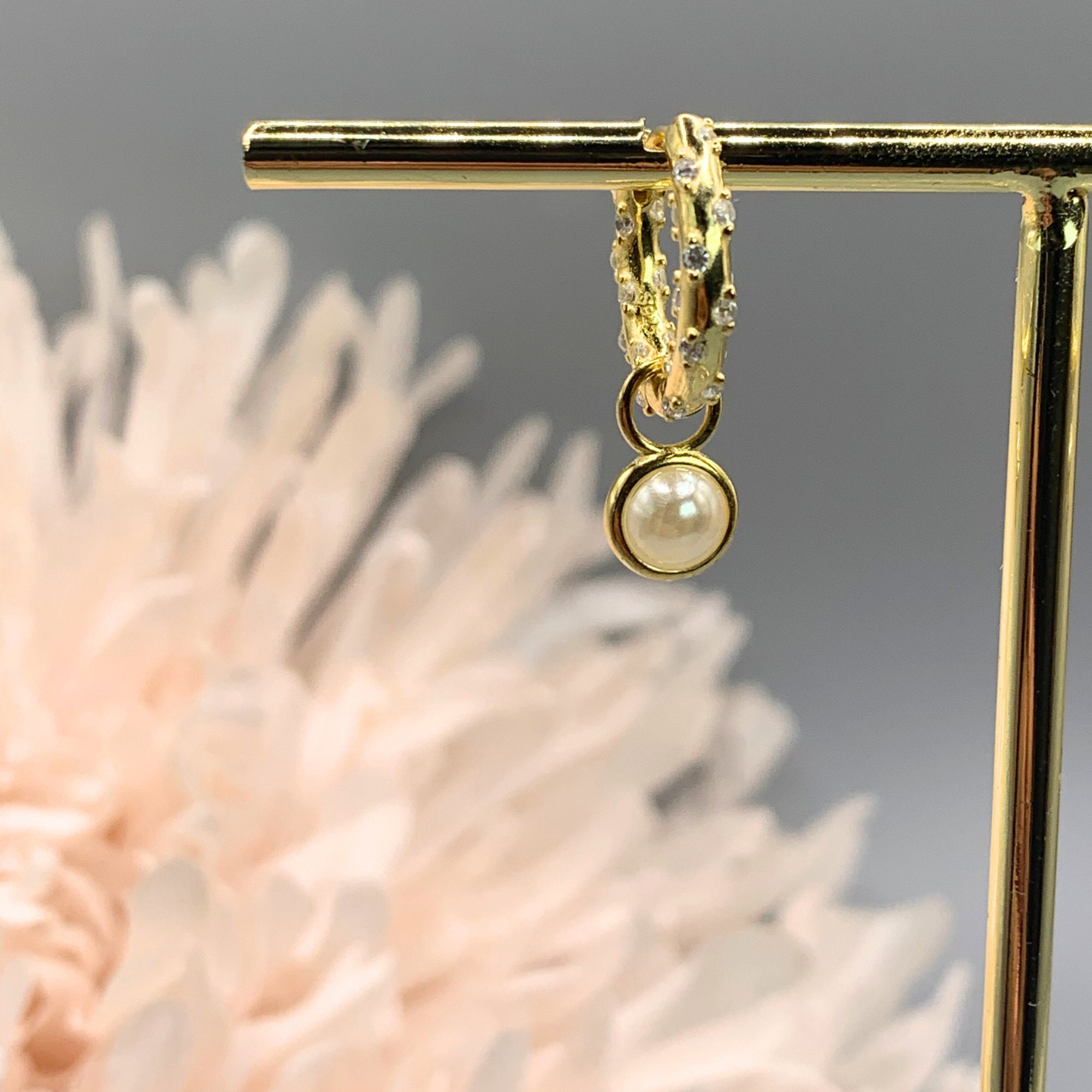 Orecchini pendenti con perle d'acqua dolce in oro 18k: cerchi in argento sterling - Italia