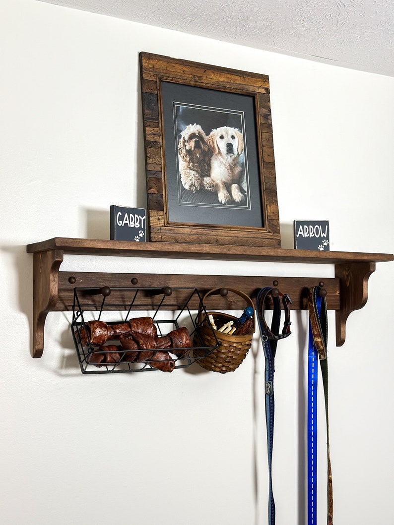 Peg Shelf for Wall, Pet Accessory Organization Shelf With Hooks for Dog Leashes, Dog Leash Hooks