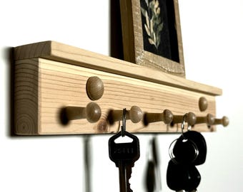 Wooden Key rack, shaker style key rack, wood pegs, wall mounted rack, accessory hooks, Jewelry hooks, key organizer, jewelry organizer