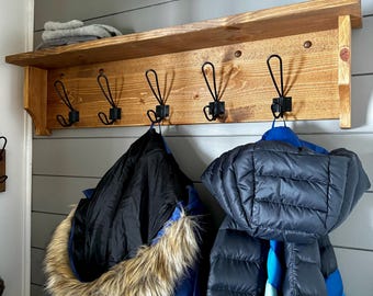 Perchero de pared con estante / Organizador de entrada / Toallero / Estante con ganchos para abrigos / Estante de granja con ganchos / Estante de madera con ganchos