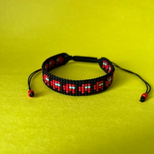 Pulsera Miyuki Delica con cuentas y cordón ajustable de color rojo Among Us imagen 1