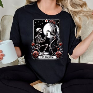 Maglietta regalo di fidanzamento, la carta dei tarocchi della proposta, maglietta unisex a maniche corte, maglietta da donna, maglietta da uomo, maglietta paranormale