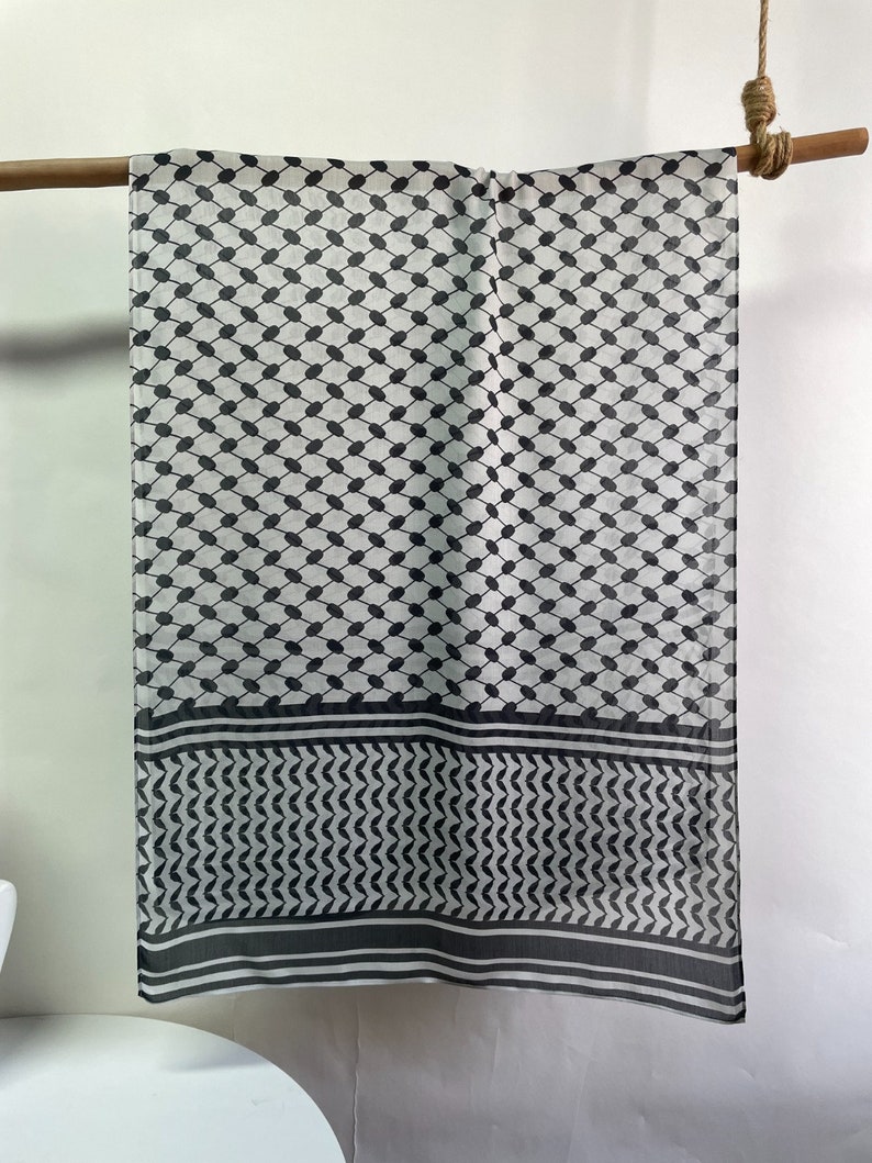 keffiyeh vs hijab