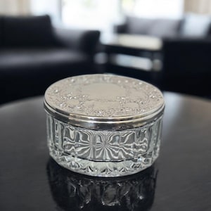 Vintage KIG Indonesia Glass Powder Jar with Silver Plate Lid – Regency Vanity Charm