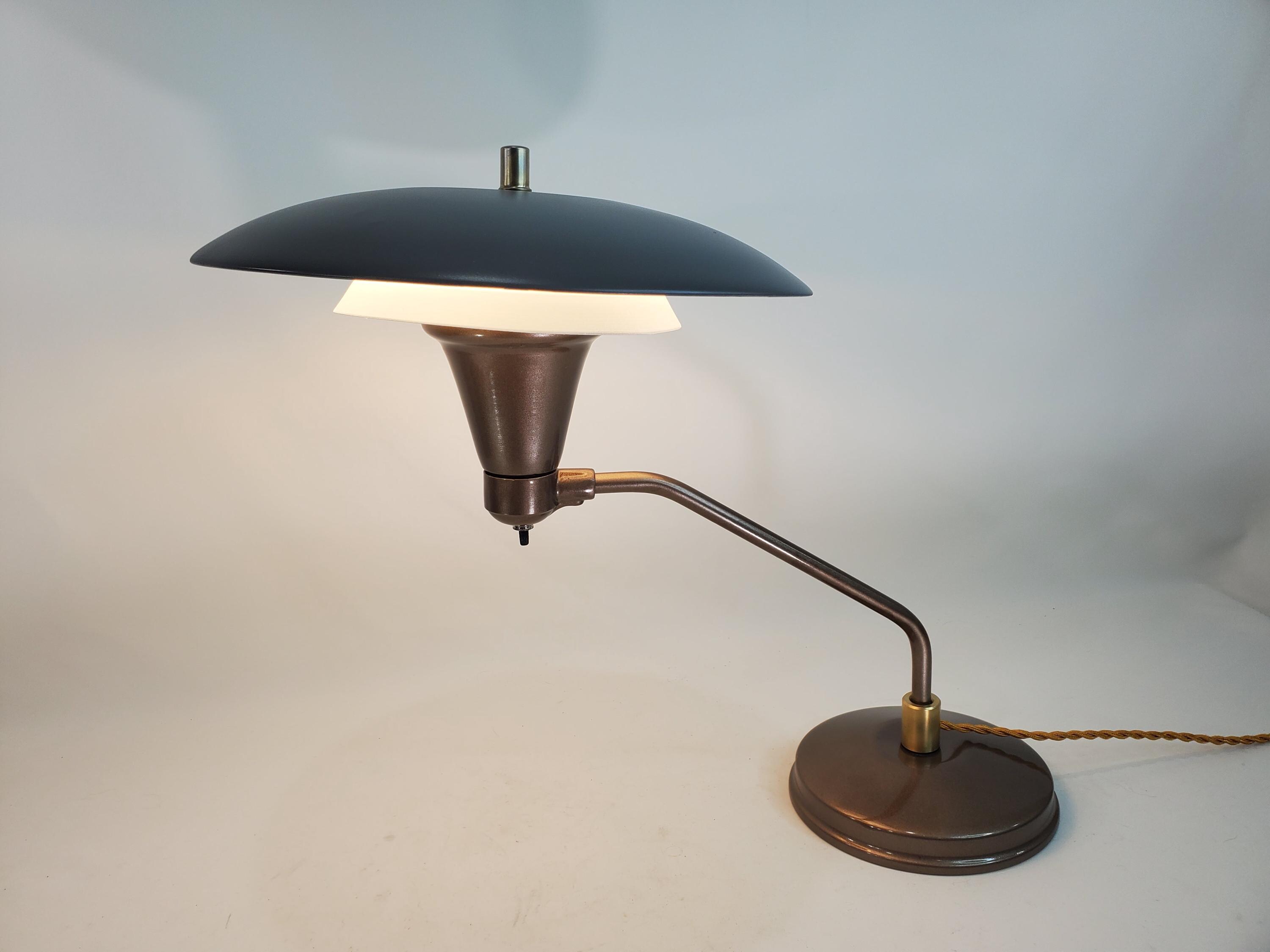 1950s Flying Saucer Desk Lamp by Art Specialty Co - Etsy