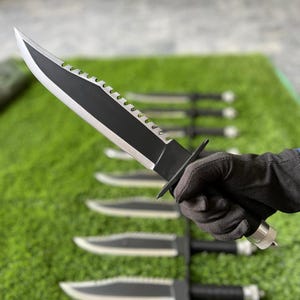 Handgefertigte Damast Stahl Jagdmesser mit Lederscheide RMBK