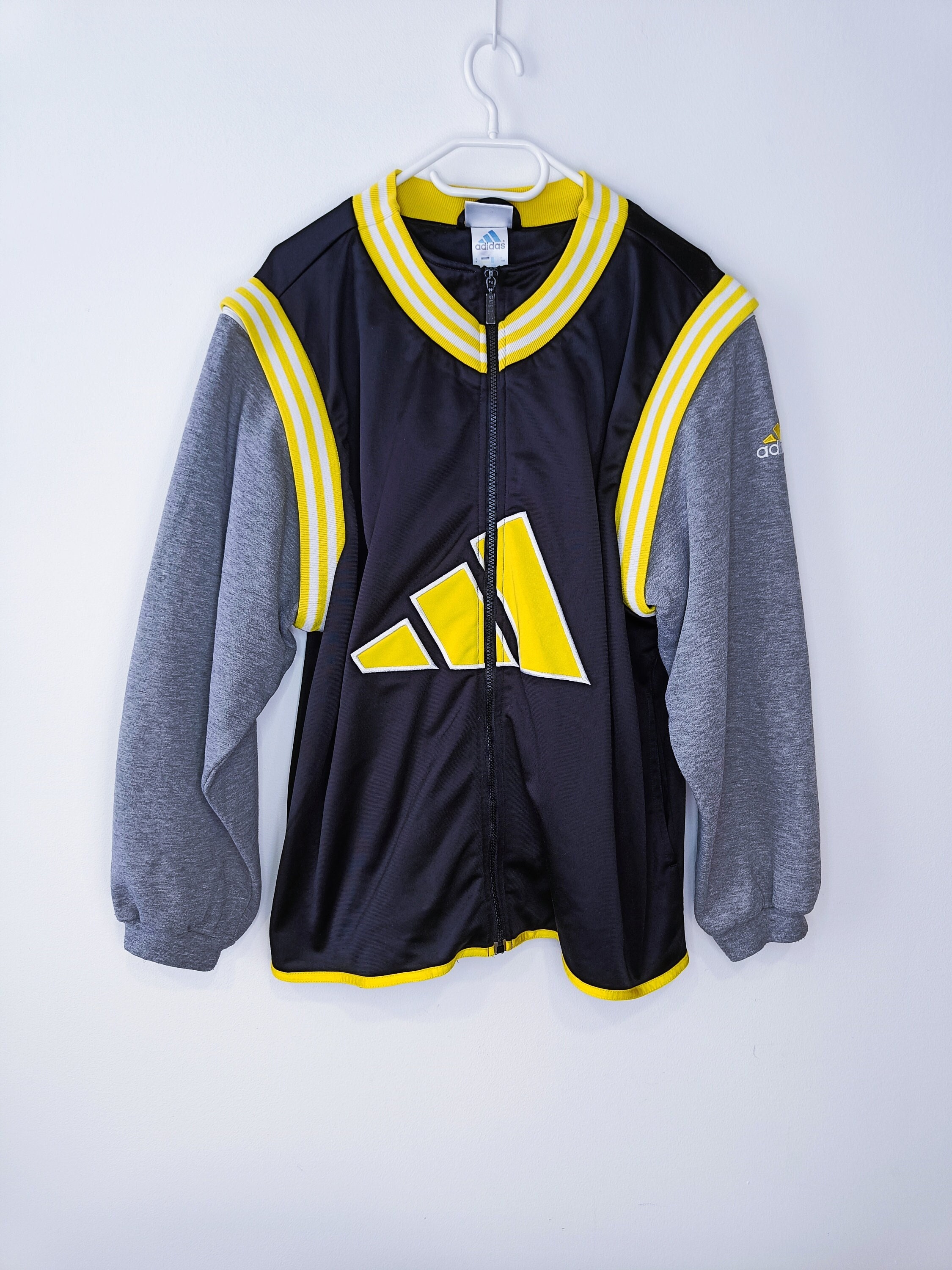 Vintage Adidas Zip Up Sweatshirt Vest Track Jacket Size M/L Retro Style 90s y2k Oldschool Streetwear
