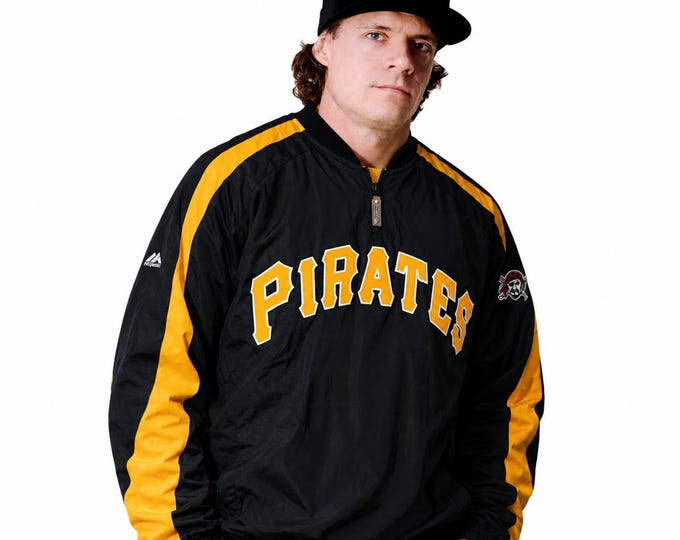 Vintage 90s Pittsburgh Pirates Jacket Majestic MLB Pullover Black Yellow Windbreaker Baseball Jacket Retro Streetwear / Size M/L