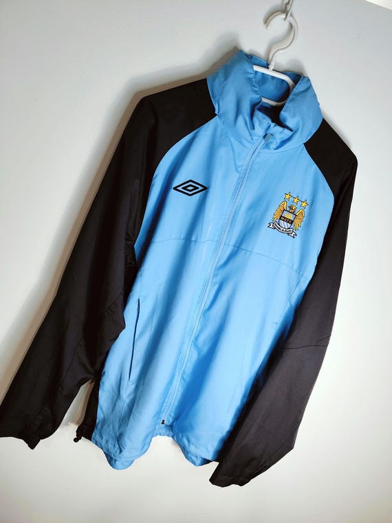アンブロ UMBRO マンチェスターシティ ウィンドブレーカー Lサイズ ヴィンテージ アンブロ マンチェスターシティ ライト ウィンド