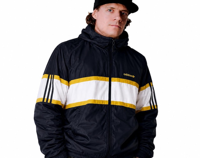 Vintage Adidas Light Windbreaker Track Jacket Size M Retro Style 90s y2k Oldschool Streetwear Black