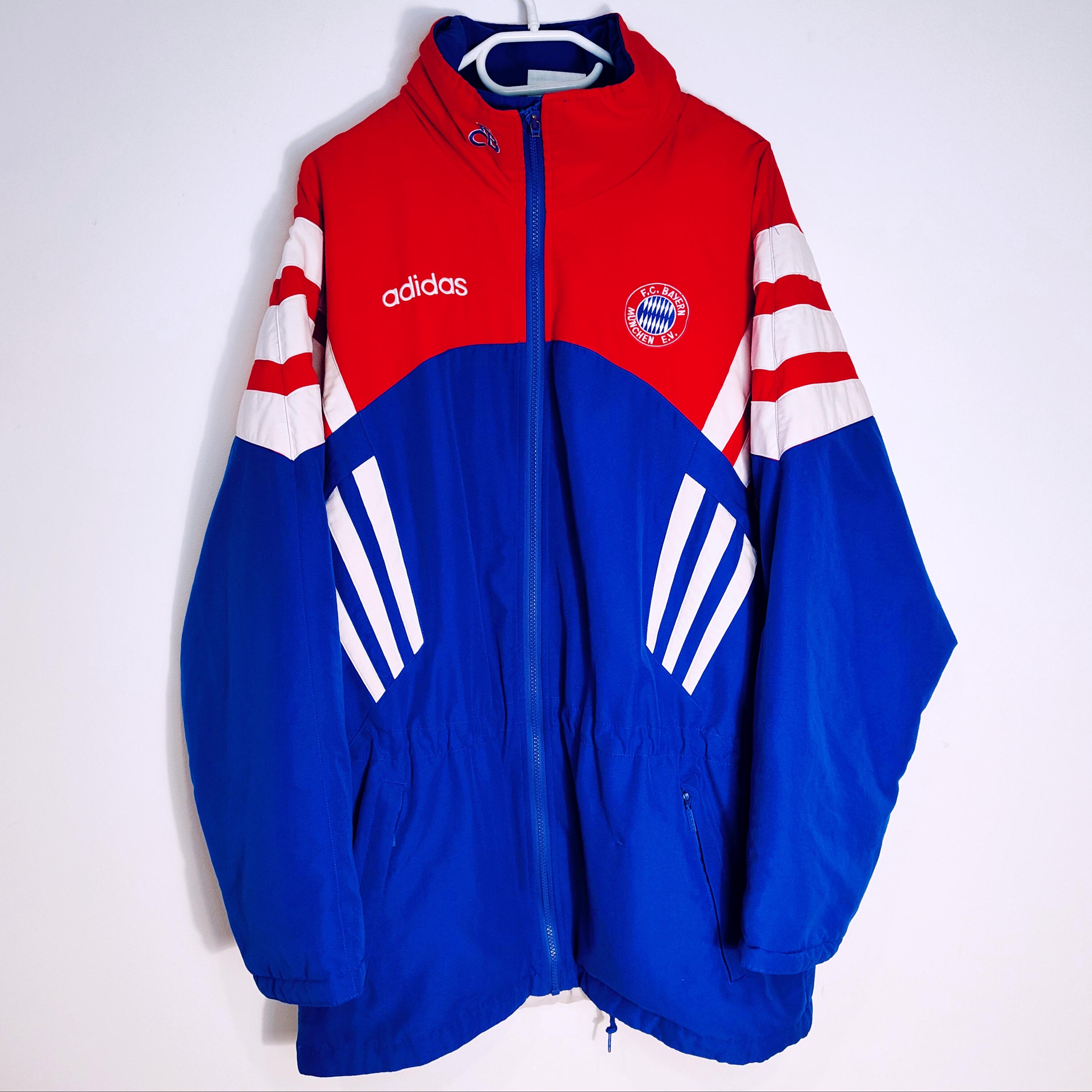 Vintage Adidas Bayern Munchen Winter Puffer Jacket / Size XL