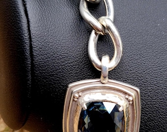 Vintage BRIGHTON bracelet with blue "Peaceful Presence" charm. 7.5" long