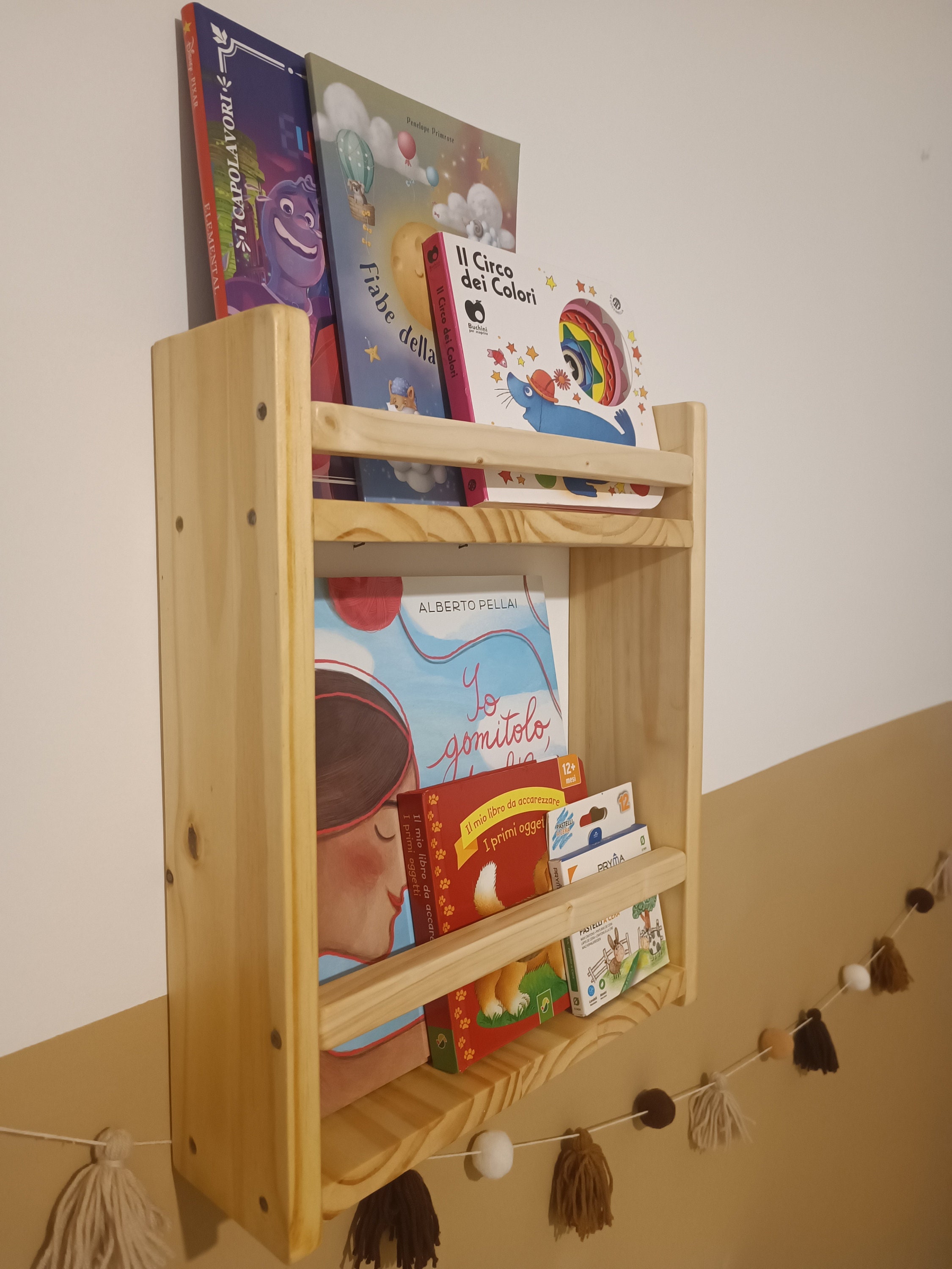 TWR ® Estanteria infantil - Estantería Montessori- Expositor libros infantil  para pared en madera natural - Medidas: 50cm x 25cm x 10cm (Hecho en  España) (Doble (2 unidades)) : .es: Productos Handmade