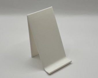 3D-Printed Display Stand: Modern Office Decor, Classic Style