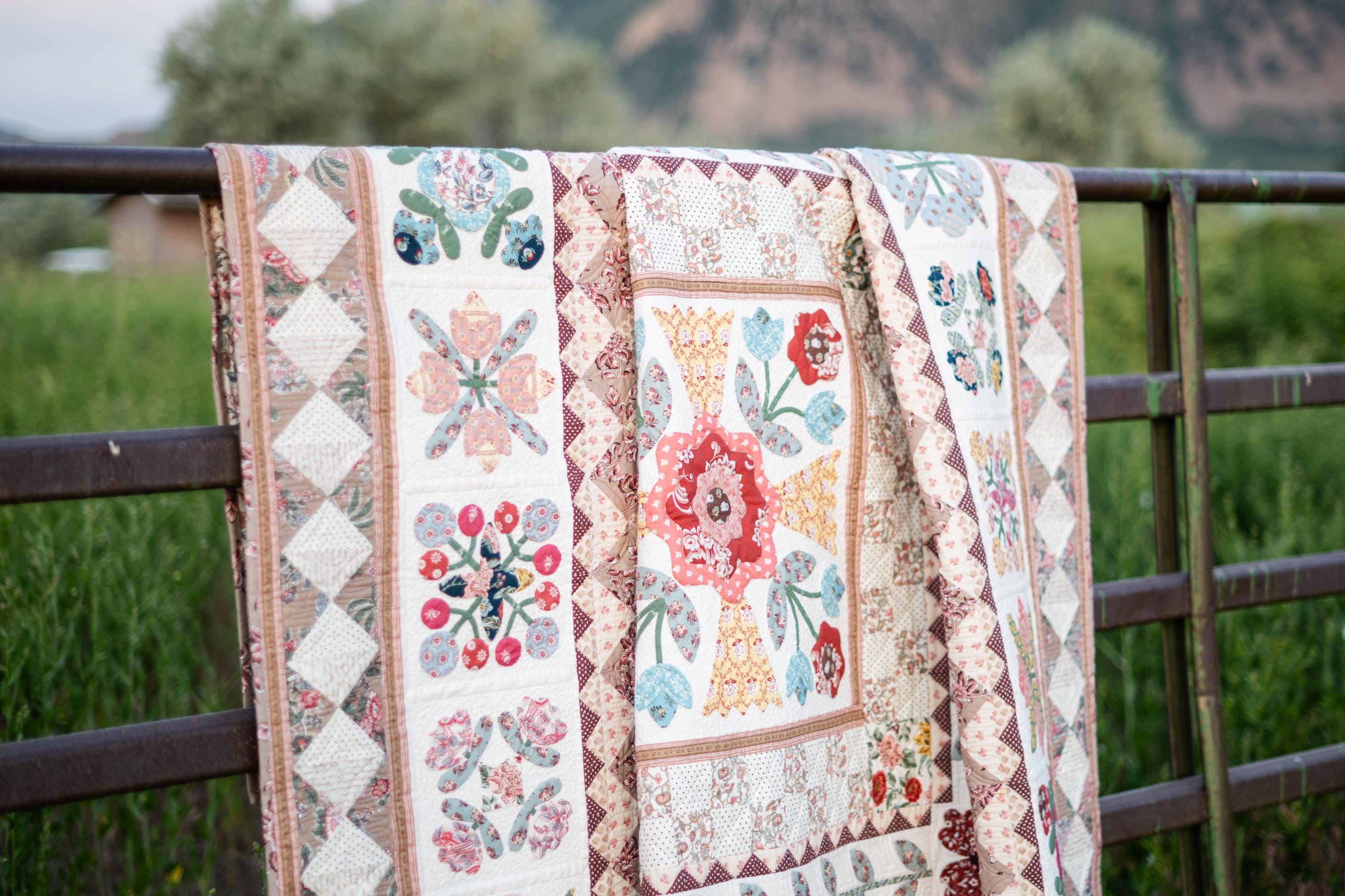 Jane Austen 250th Anniversary BOM Quilt Kit - Lori Holt Riley