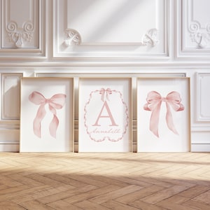Arte de pared con lazo rosa para habitación de bebé - Decoración con nombre de niña - Láminas de lazo - Decoración para habitación de niña - Regalo rosa para bebé - Láminas de lazo para habitación de bebé - Juego de 3 láminas