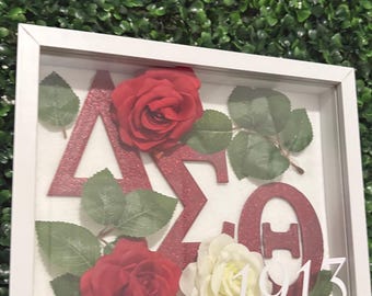 Caja de recuerdos Delta Sigma Theta / Regalo artesanal para la hermandad / Exhibidor de perlas y rosas de 1913 (8 x 10 pulgadas)