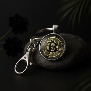 BTC Bitcoin Keychain Lanyard Collectors Metallic Crypto Cryptocurrency Altcoins