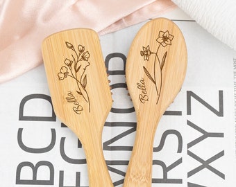 Custom Birth Flower Bamboo Hairbrush,Paddle Hairbrush with Name,Mother's Day Gift,Bridesmaid Gift,Wedding Party Favor,Valentine's Day Gift