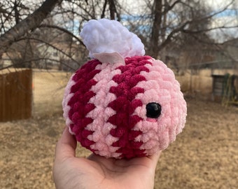 Valentine’s Day Bee | bee, crochet bee, finished crochet bee, pink toy, bee hive