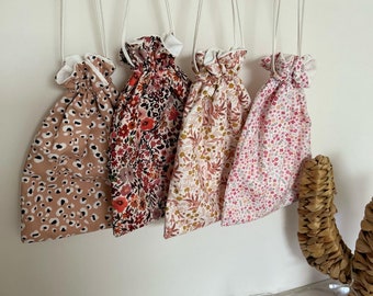 Interior lined pouch of your choice (cotton or coated)