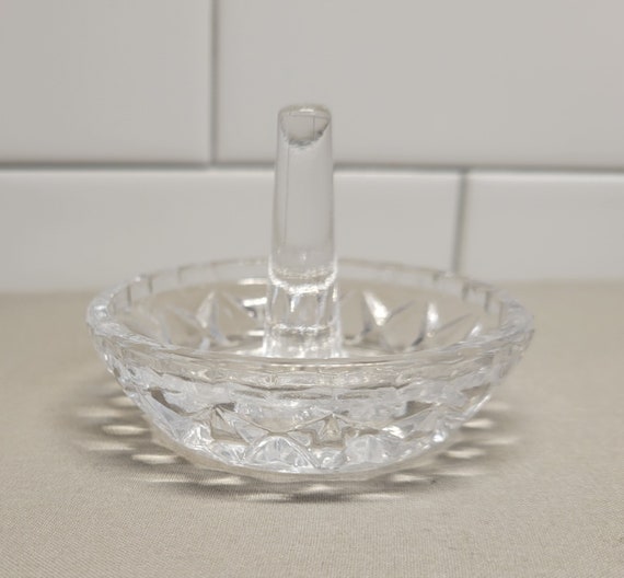 Vintage Round Clear Glass Crystal Daisy Diamond F… - image 3