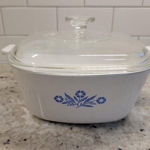 Vintage Corning Ware 2.5 Quart Casserole – Blue Cornflower, Pyrex Lid