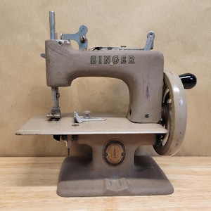 Mini Singer Sewhandy Sewing Machine - Etsy