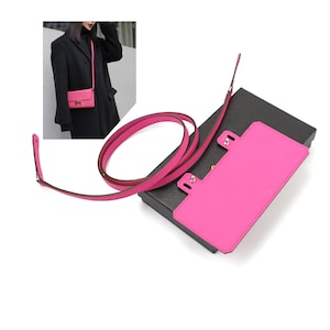 Correa cruzada de cuero Epsom de 1,0 cm de ancho con inserto de cuero Epsom Correa de billetera Cambia de billetera a billetera Kelly to Go, billetera Constance to Go