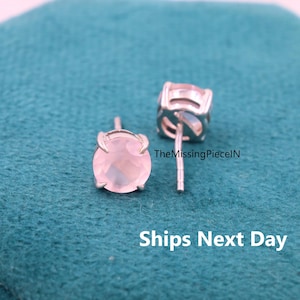 Puces d&#39;oreilles en quartz rose naturel - Puces d&#39;oreilles délicates - Puces d&#39;oreilles en or - Puces d&#39;oreilles en quartz rose - Boucles d&#39;oreilles pour fille - Boucles d&#39;oreilles push back