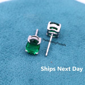 Minimalist Oval Emerald Earrings, May Birthstone, Green Stud Earrings, Halo Earrings, Oval Emerald Studs, Bridal Earring, Men&#39;s Earrings