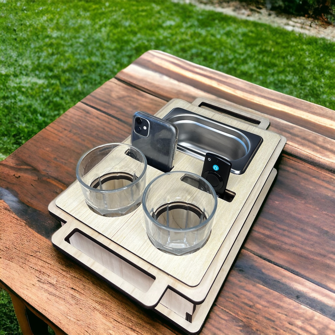 Couchbox Aus Eiche Mit 4 Glasschalen – Deine Snackbar Für Die Couch, Verstellbar & Personalisierbar