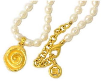 AUTHENTIC GIVENCHY 90’s choker 18’ pearl gold necklace