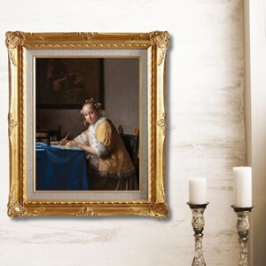 Mujer escribiendo una carta de Johannes Vermeer / Reproducción de pintura al óleo enmarcada y pintada a mano: arte clásico para una reflexión serena