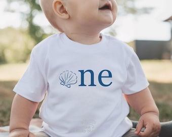 Camiseta de aniversário com estampa de conchas, roupa de verão para o primeiro aniversário, camiseta para festa em família com tema de criaturas marinhas, camiseta para o primeiro aniversário na praia, camiseta para mamãe e eu.