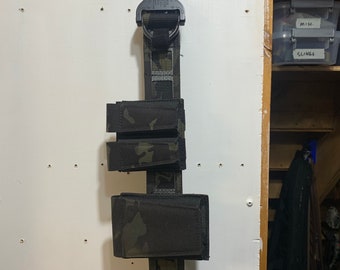 Cobra Belt Buckle Rod Hanger