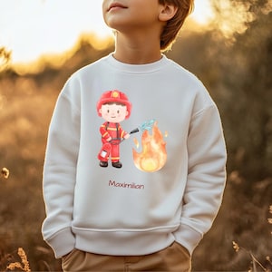 Feuerwehrpullover personalisiert, Sweatshirt Feuerwehr, Geschenk Feuerwehrfans, Sweatshirt mit Wunschname, Kindersweater Feuerwehr unisex