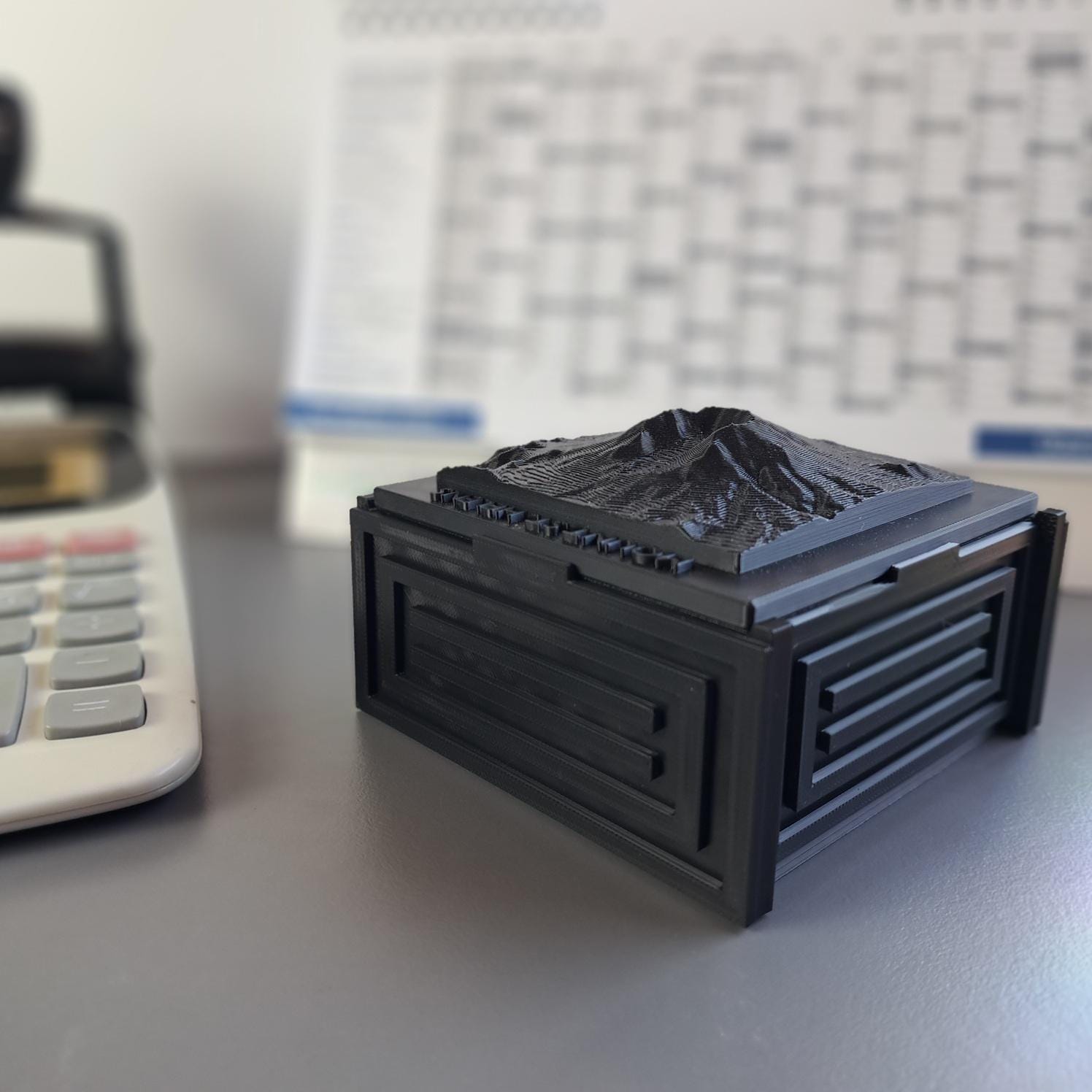 3D Printed Mountain Storage Box | Customizable Topographic Map Lid | Gift for Hikers, Travelers & Mountain Lovers | Modular Organizer