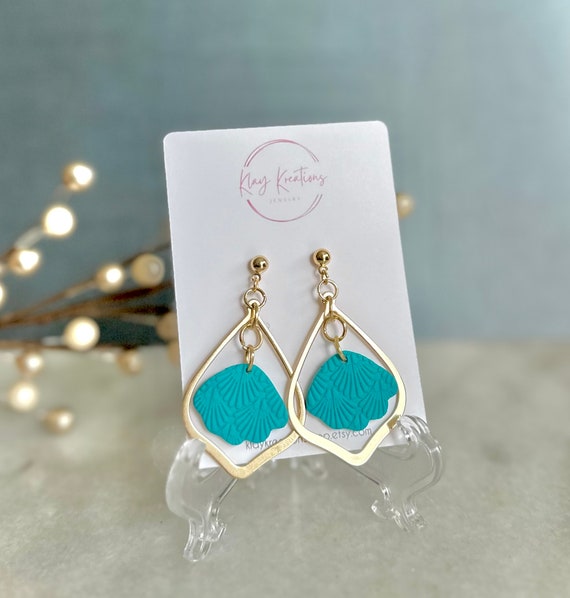 Texture Green Chalcedony Earrings Framed Sterling Silver Texture Green Chalcedony Earrings Framed Sterling Silver