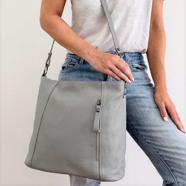 Valentina Crossbody Italian Designer Leather Handbag by La Lupa. Luxury affordable bag handmade in Tuscany. The ideal ladies' gift!