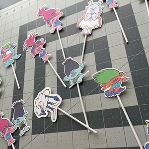 Trolls cupcake toppers