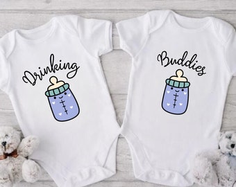 Ensemble grenouillère pour bébé jumeau - Copains de boisson Twin Onesies® - Body rigolo pour jumeau - Meilleur ami mignon - Jumeaux Onesies® - Cadeau pour jumeau